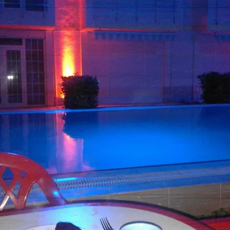 Deluxe 3 Pools Holiday