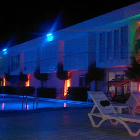 Deluxe 3 Pools Holiday